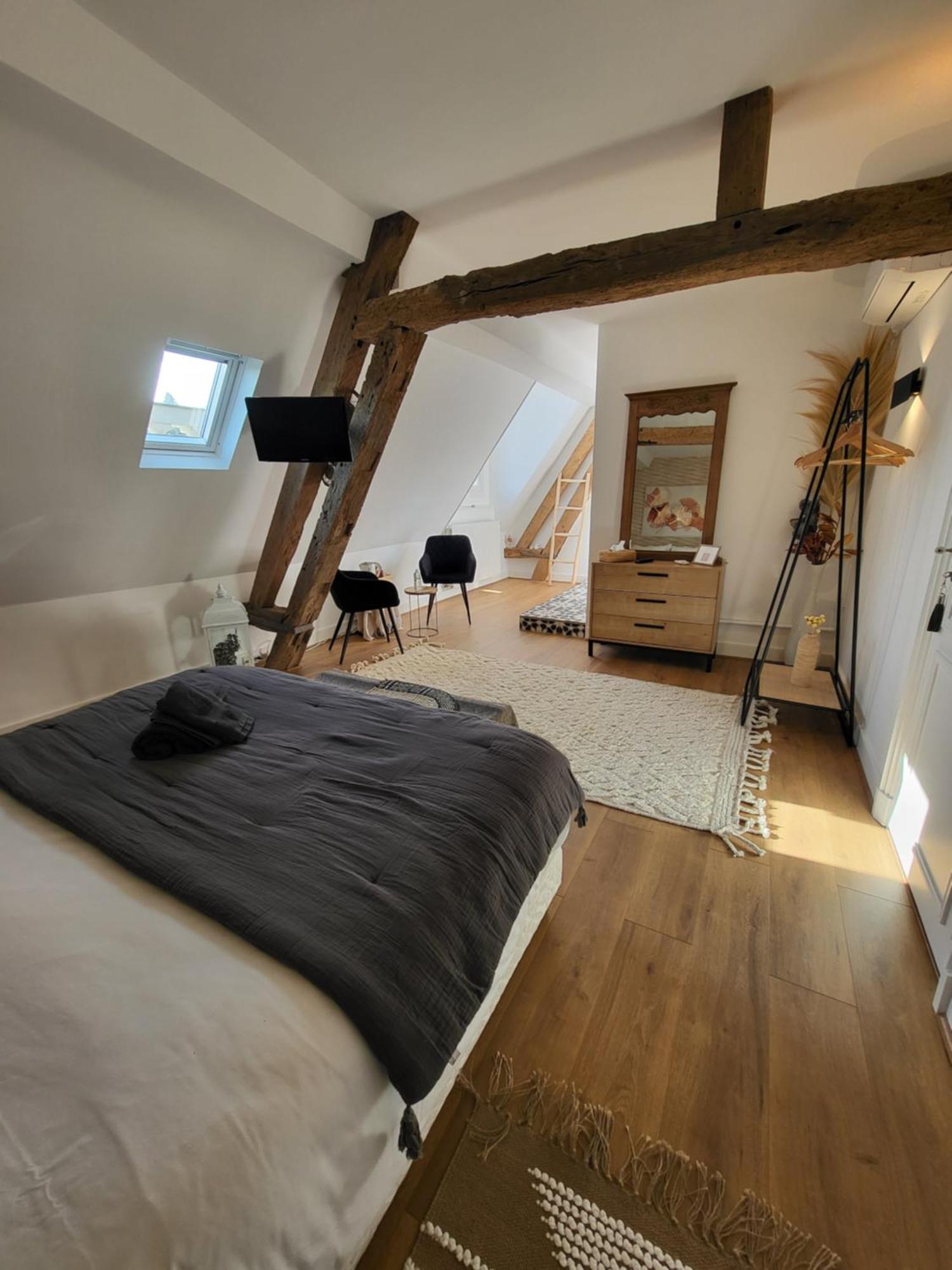 Domaine De Charme - Les Places Lassay-sur-Croisne Bagian luar foto