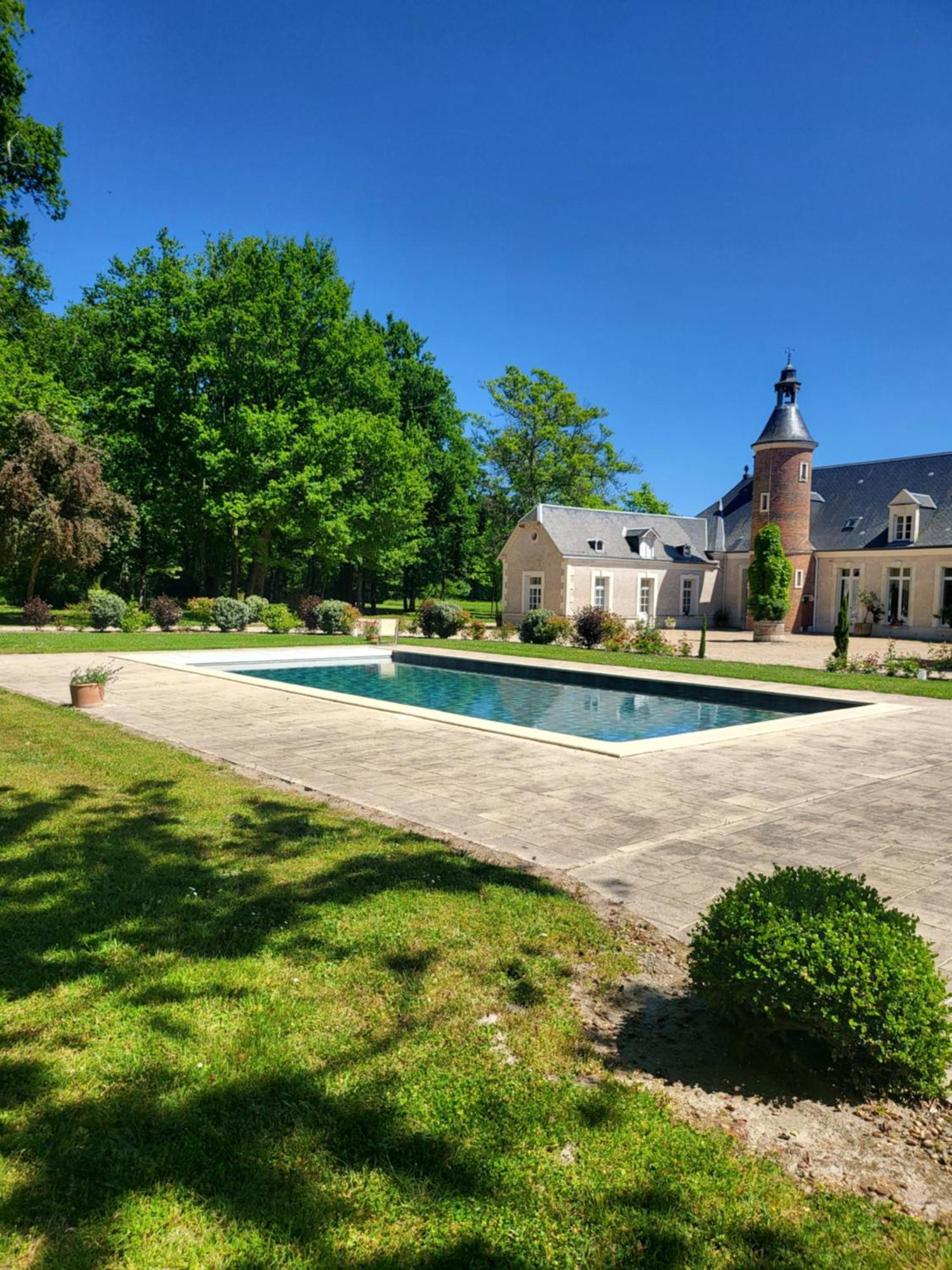 Domaine De Charme - Les Places Lassay-sur-Croisne Bagian luar foto